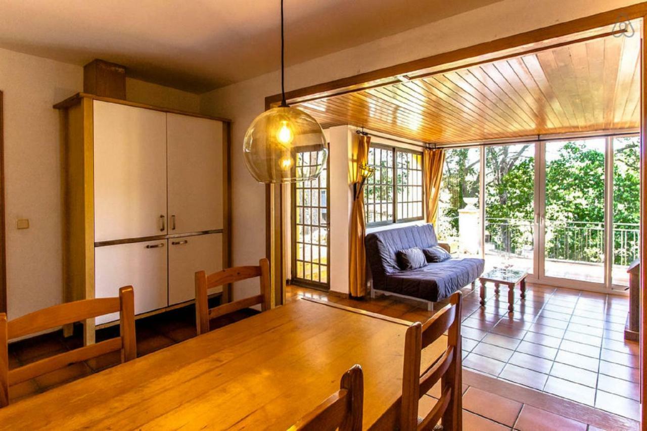 Les Canyes Cottage, Private Villa Resort Piera Exterior photo